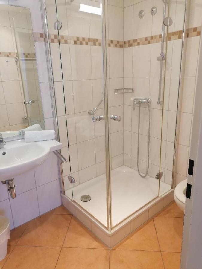 Gasthof Pension Altwirt Sachsenkam Luaran gambar